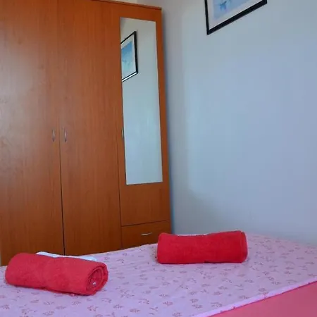 Brautovic Apartment *